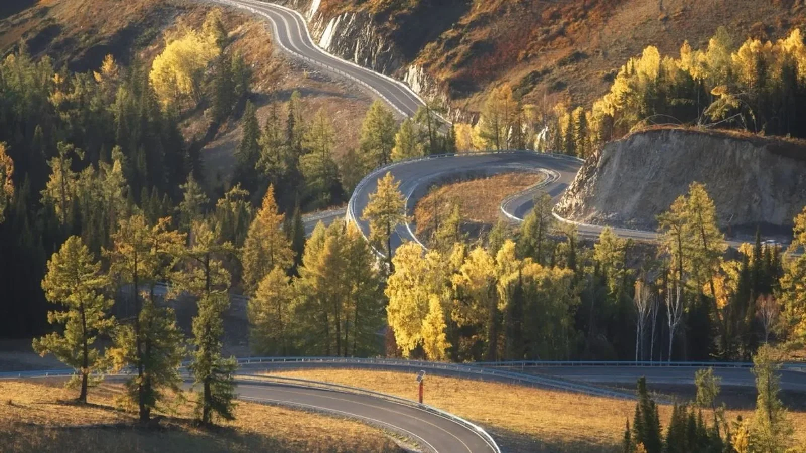 阿禾公路